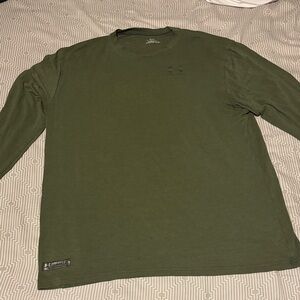 Under Armour Men's Green Long Sleeve tactical compression shirt